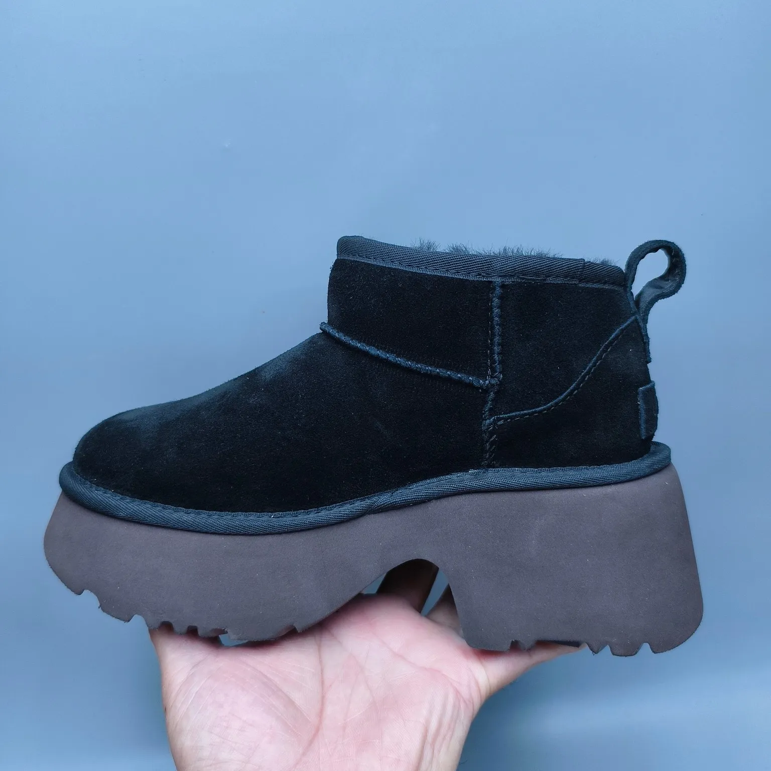 💰480 UGG sheepskin all-in-one snow boots 8311 thick-soled high-heeled fashion shoes Color: Maroon Sand Black Walnut Size: 35-40